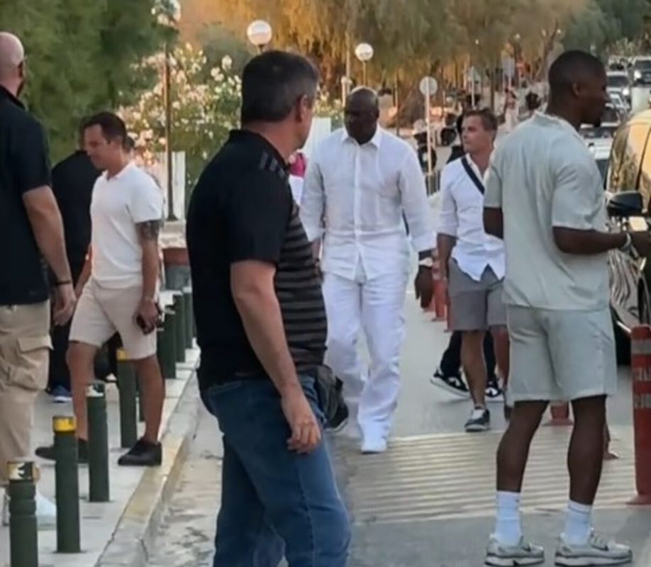 Μάικλ Τζόρνταν: Ο θρύλος του NBA παρευρέθηκε σε δείπνο προς τιμήν του στο Καβούρι – ΒΙΝΤΕΟ