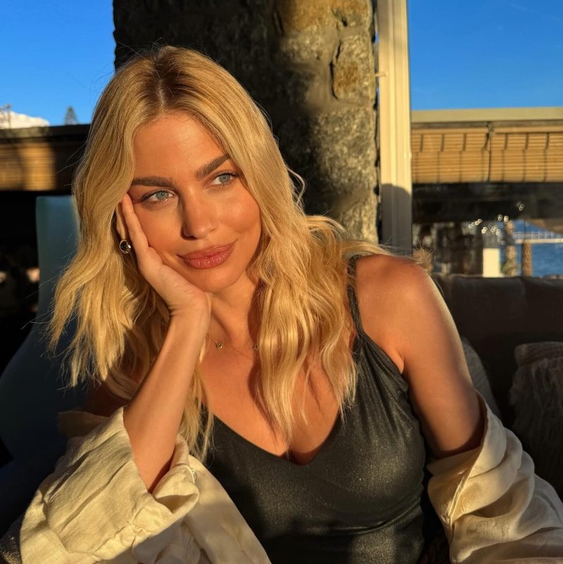 Βάλια Χατζηθεοδώρου: «Κάποιες σχέσεις μου θα έπρεπε να είχαν τελειώσει νωρίτερα»