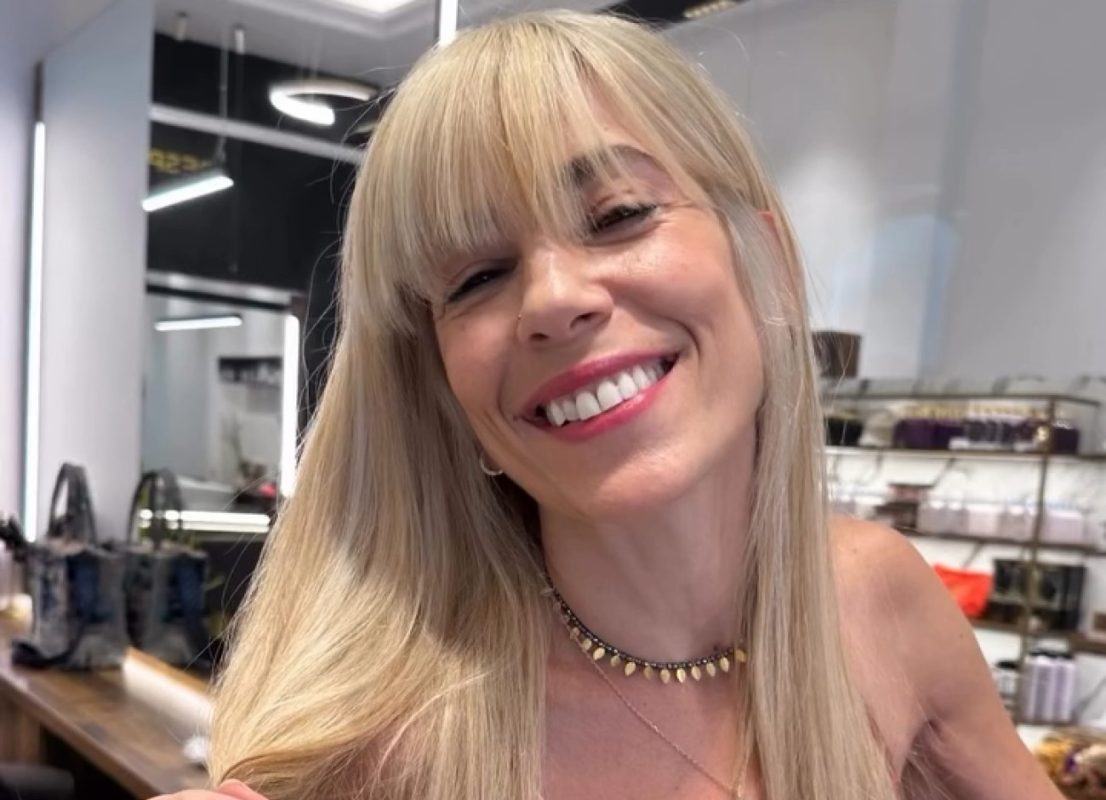 Η Μυρτώ Αλικάκη έγινε κατάξανθη και όλοι ανυπομονούν – Πότε επιστρέφουν το «Μητσάκι» και τα «Υπέροχα Πλάσματα»