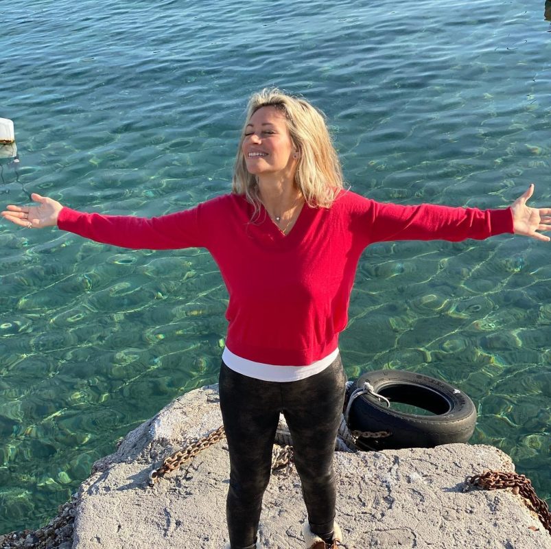 Άριελ Κωνσταντινίδη: «Η Αλίκη Βουγιουκλάκη έφυγε με αυτόν τον καημό»