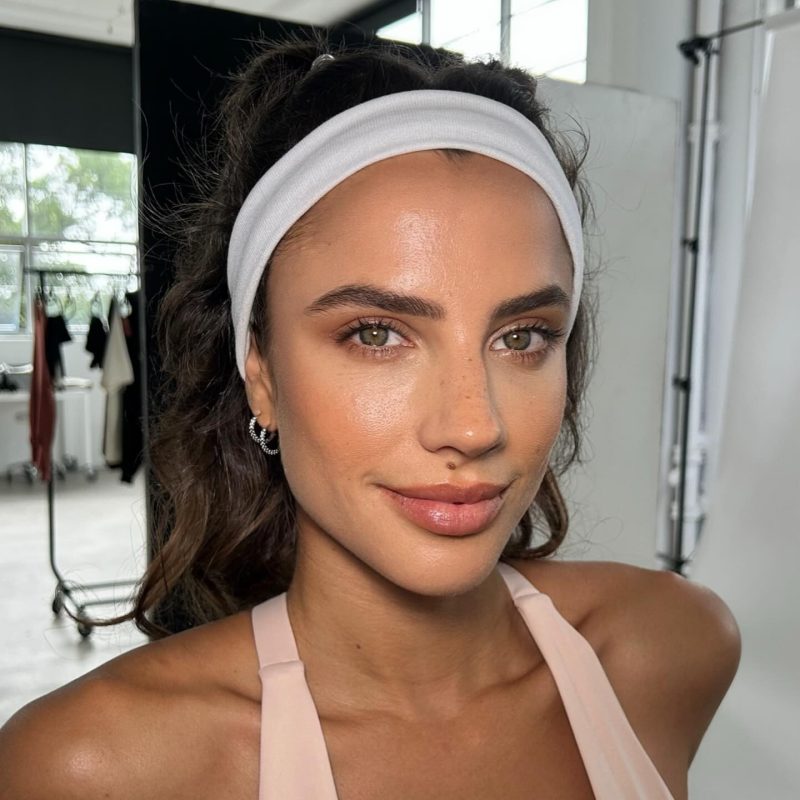 Αντί για foundation: 3 προϊόντα που μπορείτε να χρησιμοποιείτε για ανεπιτήδευτα όμορφη επιδερμίδα