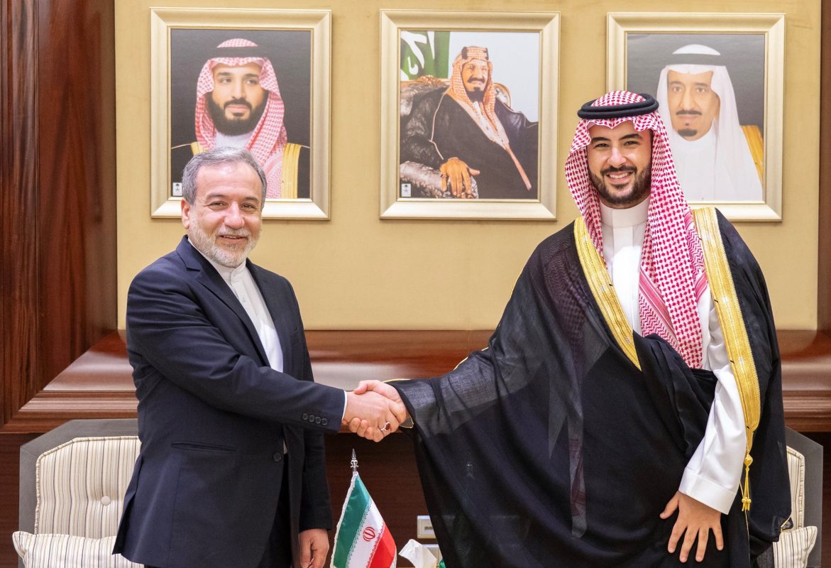 Ιράν και Σαουδική Αραβία συζητούν μετά την κατάπαυση του πυρός με το Ισραήλ