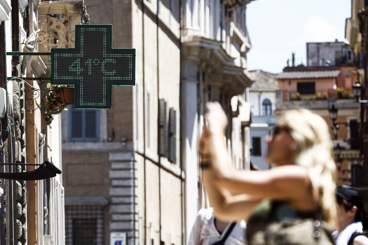 Καύσωνας: Καίτε θερμίδες όταν ιδρώνετε;