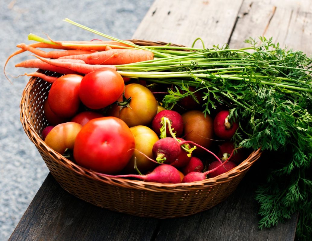 Τα φρούτα και λαχανικά της εποχής – Τι τρώμε Ιούλιο και Αύγουστο