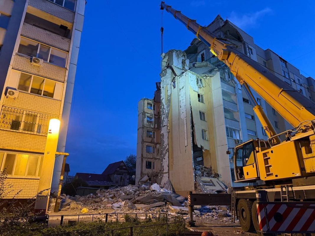 Ρωσία: Έξι νεκροί και 16 τραυματίες από έκρηξη αερίου σε πολυκατοικία στο Σαράτοφ – Αγνοούνται 4 άνθρωποι