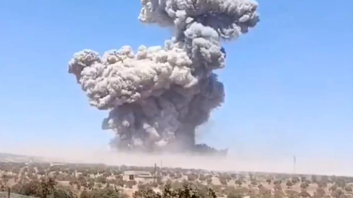 Μπαράζ εκρήξεων σε αποθήκη όπλων στη Συρία – Τουλάχιστον 12 νεκροί και πάνω από 100 τραυματίες