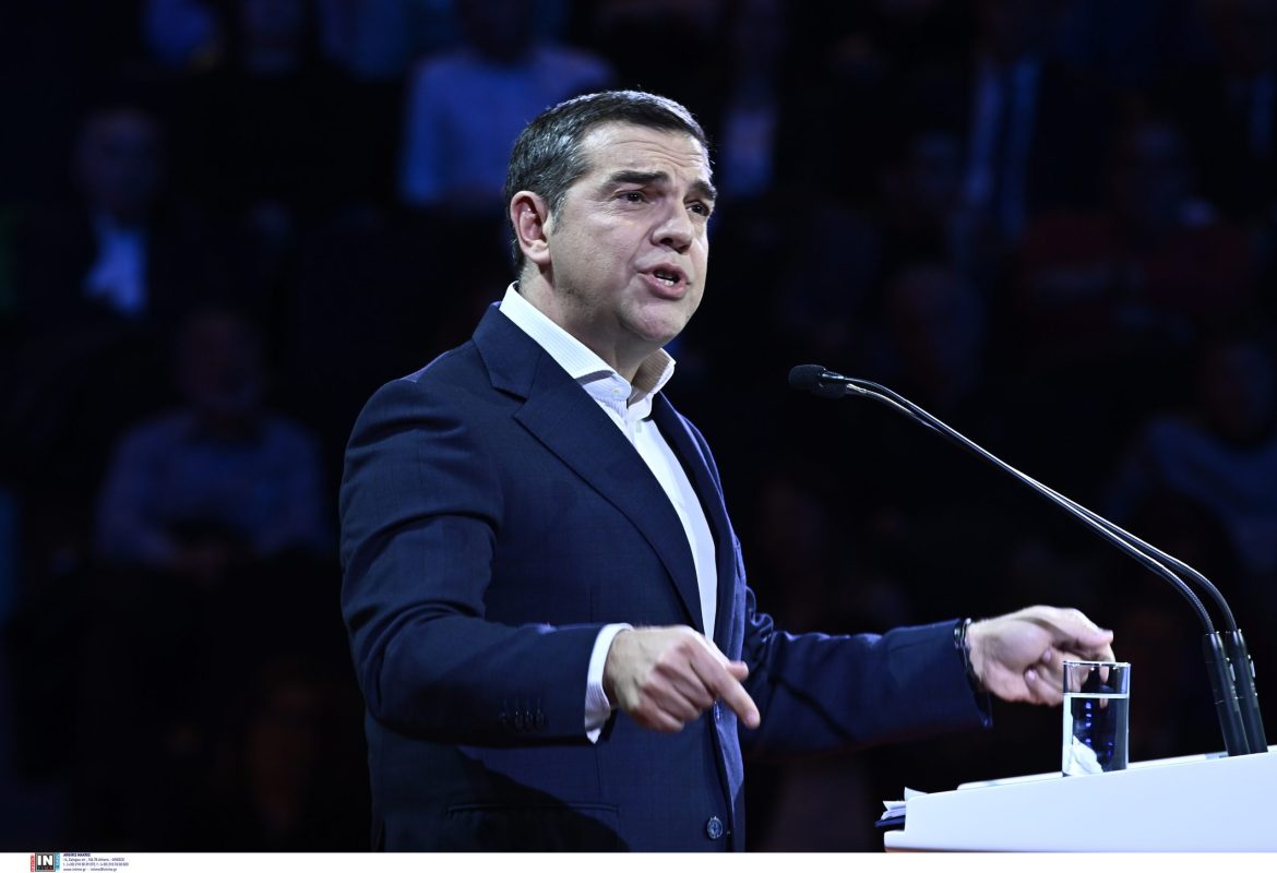 Τσίπρας: «Εγώ δεν είμαι λερωμένος, ο Μητσοτάκης μπορεί να πει το ίδιο;»