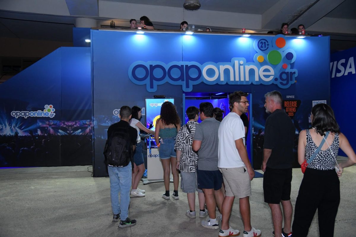 Εσύ, ποιο τραγούδι των London Grammar θα αφιέρωνες; – Οι επισκέπτες του Release Athens Festival έκαναν τις δικές τους αφιερώσεις στην κάμερα του opaponline.gr