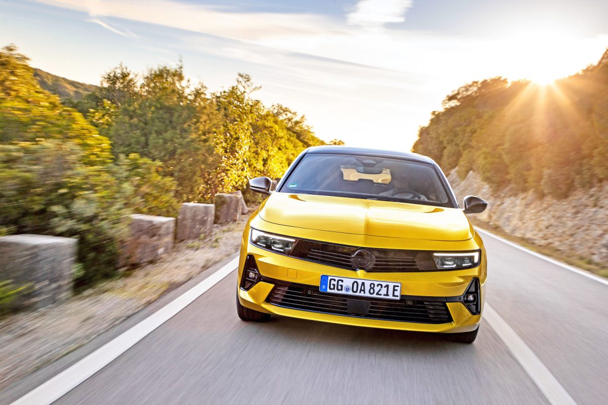 Opel Astra Plug-in Hybrid: Υβριδικό αστέρι