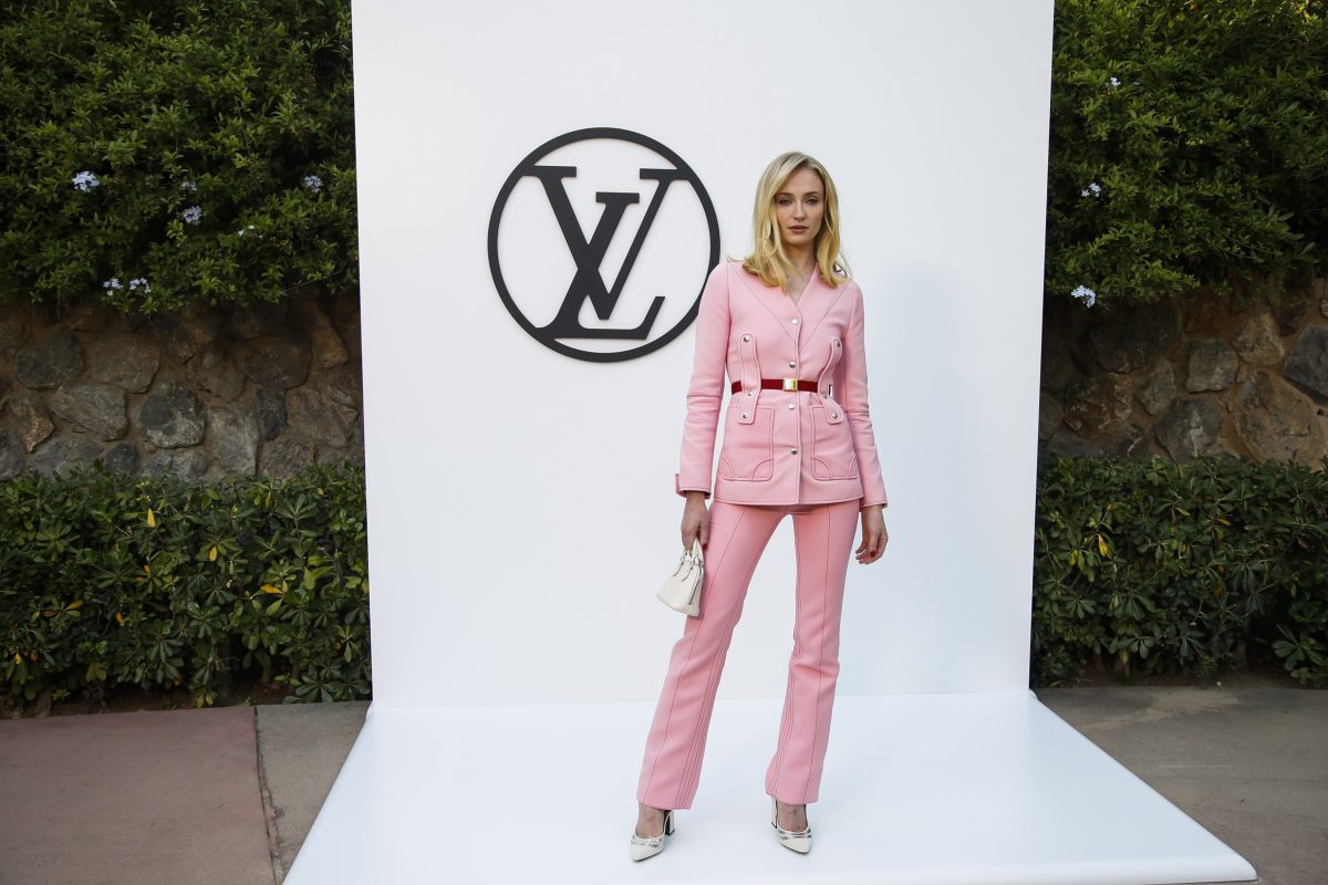 Sophie Turner: Χώρισε και πάλι από τον Peregrine Pearson – Αναζητεί τον έρωτα σε εφαρμογή ραντεβού