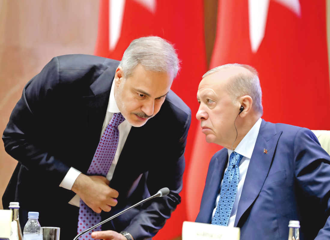 Προκλήσεις Φιντάν και φιέστα Ερντογάν για τη «Γαλάζια Πατρίδα»