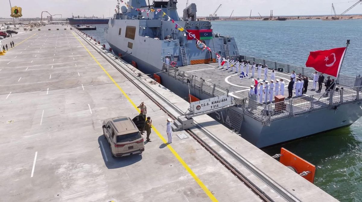 Στη Βεγγάζη τουρκική στρατιωτική αποστολή και ο αρχηγός της ΜΙΤ