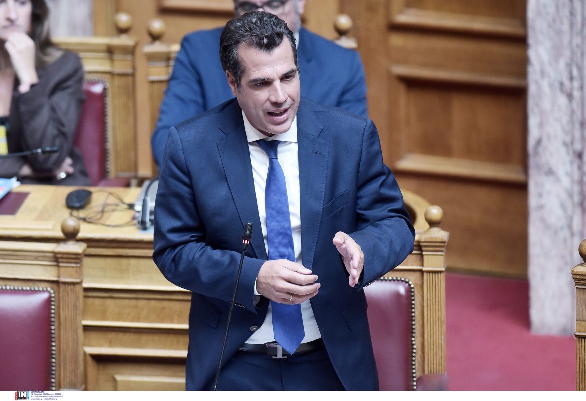 Πλεύρης: «Άπαξ και μπήκες παράνομα δεν είσαι ευπρόσδεκτος» – Ψηφίστηκε το νομοσχέδιο