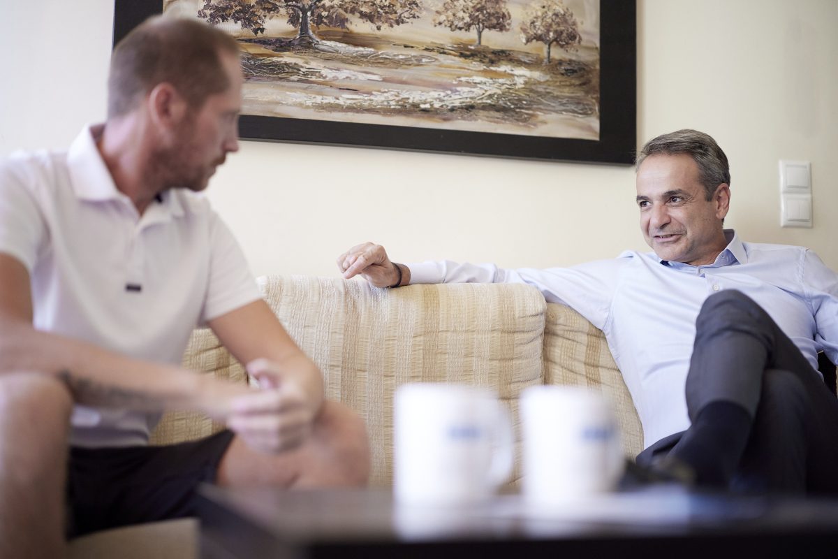 Κυριάκος Μητσοτάκης: Η επίσκεψη σε δικαιούχο του προγράμματος κατ’ οίκον παράδοσης Φαρμάκων Υψηλού Κόστους – ΒΙΝΤΕΟ