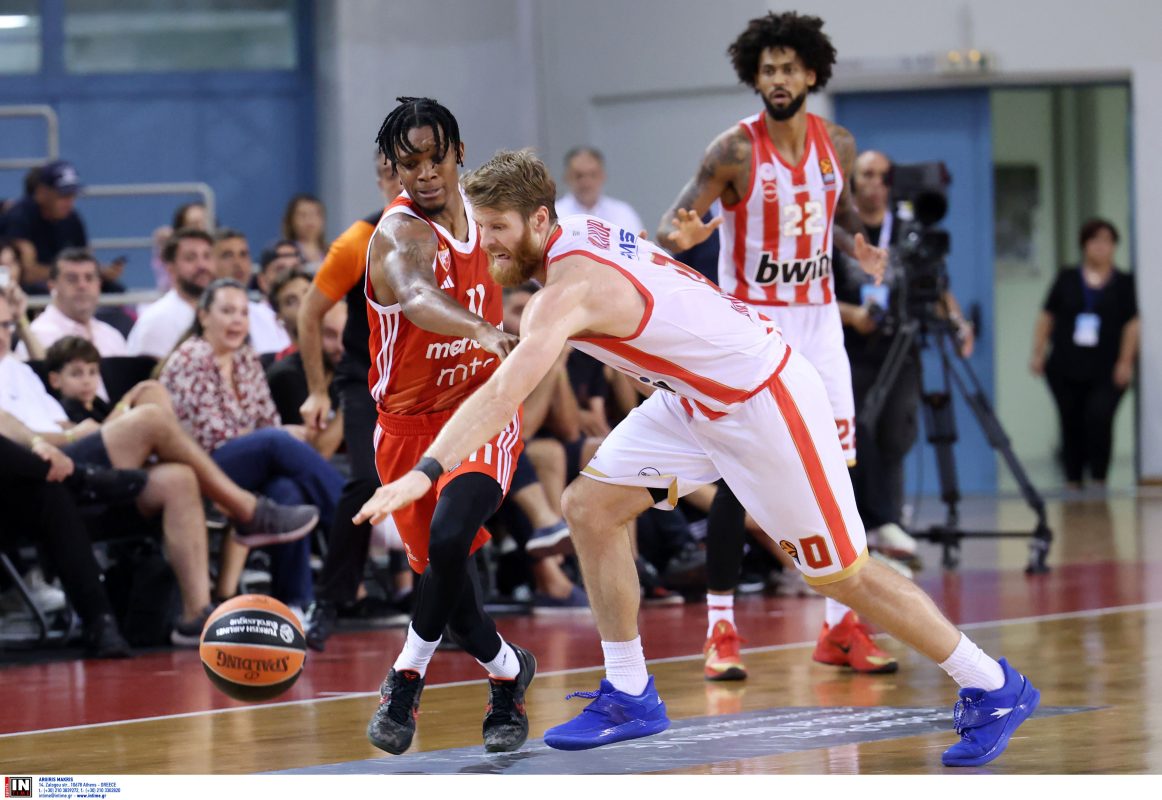 Μπάσκετ: Νίκησε με 86-83 τον Ερυθρό Αστέρα και πήρε την πρώτη θέση στην Κρήτη ο Ολυμπιακός