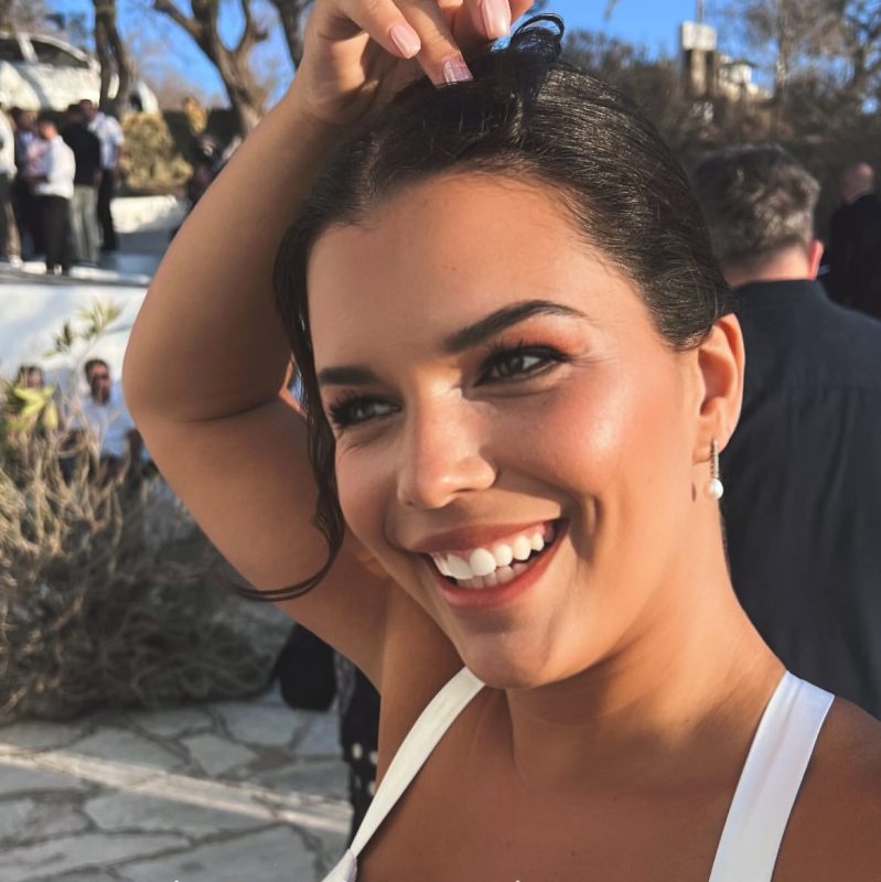 Παντρεύτηκε η κόρη του Λαυρέντη Μαχαιρίτσα στην Τήνο