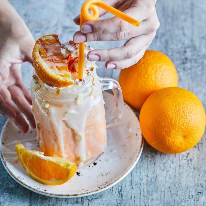 Τι είναι το κοκτέιλ κορτιζόλης; Το ρόφημα που υπόσχεται μείωση του άγχους και ενέργεια