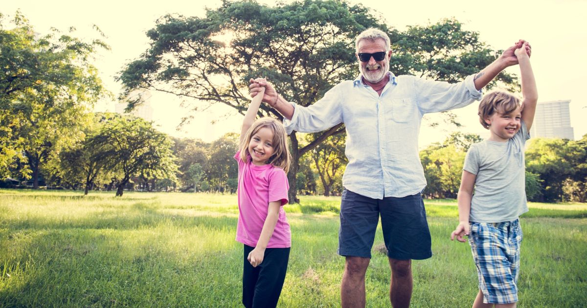 Ο Νο 1 κανόνας που πρέπει να γνωρίζουν οι παππούδες και οι γιαγιάδες