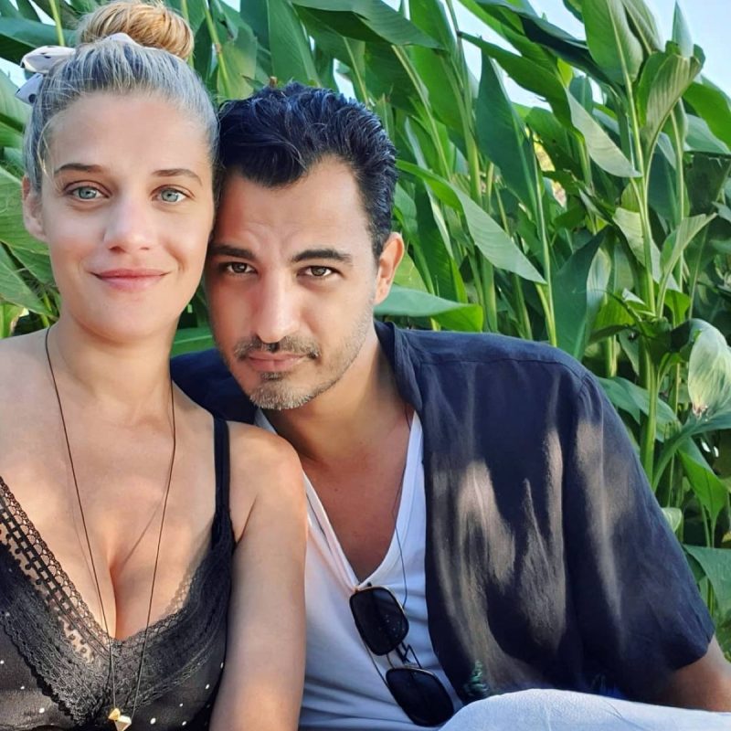 Τζένη Θεωνά – Δήμος Αναστασιάδης: Το baby shower party λίγο πριν γεννηθεί το δεύτερο παιδί τους