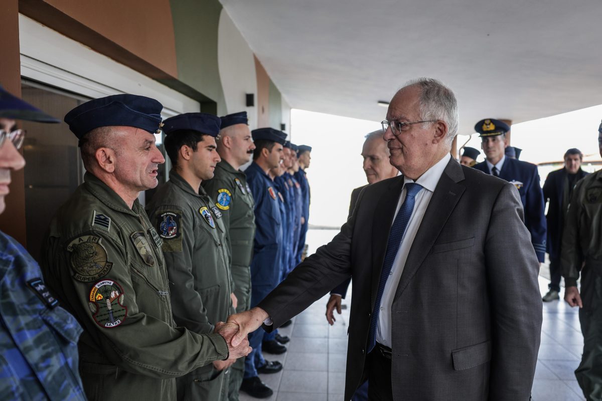 Ο Κωνσταντίνος Τασούλας επισκέφθηκε την 130 Σμηναρχία Μάχης στη Λήμνο