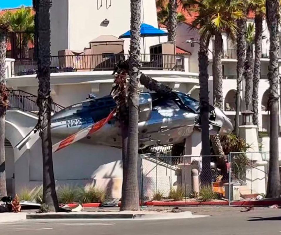 Καλιφόρνια: Η στιγμή της συντριβής ελικοπτέρου σε παραλία – ΒΙΝΤΕΟ