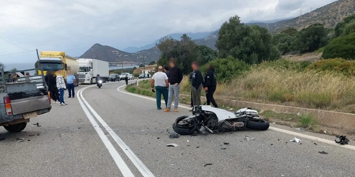 Τροχαίο δυστύχημα στη Φωκίδα: Συγκρούστηκε αγροτικό με δύο μηχανές – Ενας νεκρός και δύο τραυματίες