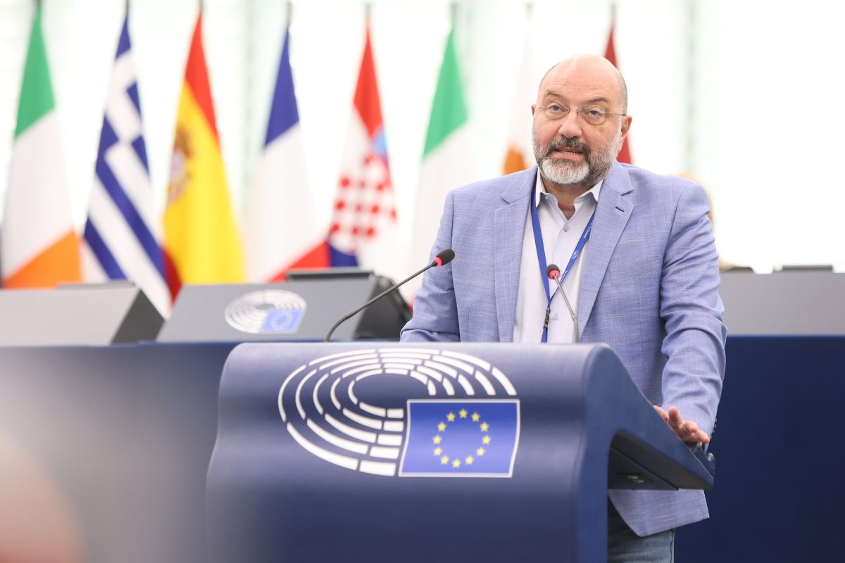 Σ. Αρναούτογλου: Η Ευρώπη να δράσει και στα ελληνικά ύδατα κατά της παράνομης τουρκικής αλιείας