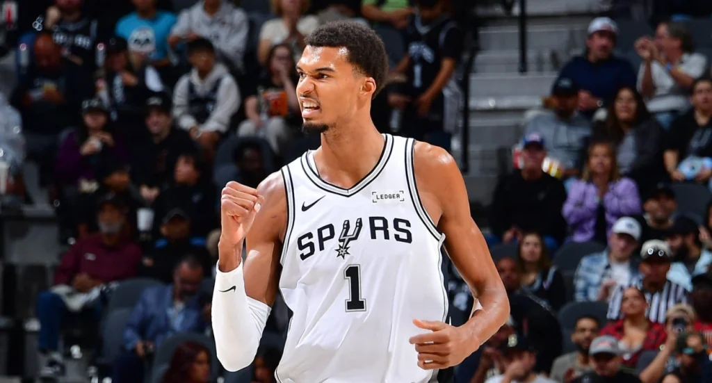 Νικς και Σπερς έκλεισαν ραντεβού στον τελικό του NBA Cup