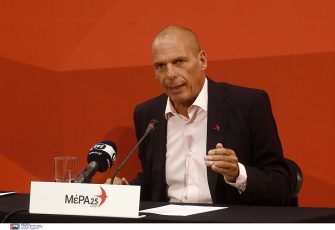 Βαρουφάκης: Το μεγαλύτερο ατού του Μητσοτάκη είναι ο Τσίπρας - Δειλός και ταξικός ο προϋπολογισμός