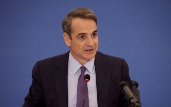 Μητσοτάκης μετά το «όχι» των αγροτών: Διάλογος δεν γίνεται με τελεσίγραφα -Τα μπλόκα υπονομεύουν τα αιτήματά τους