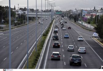 Φωτιά σε φορτηγό στα διόδια Αφιδνών