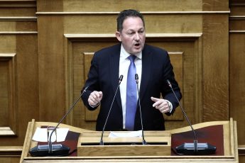 Πέτσας: Οι αγρότες να ανταποκριθούν στην πρόσκληση του πρωθυπουργού