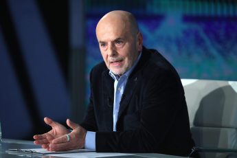 Ο ΣΚΑΪ καταγγέλει τον ΕΚΚΟΜΕΔ για απόπειρα προληπτικής λογοκρισίας - Σκληρή επιστολή Αλαφούζου για την ανάκληση χρηματοδότησης του ντοκιμαντέρ του Παπαχελά