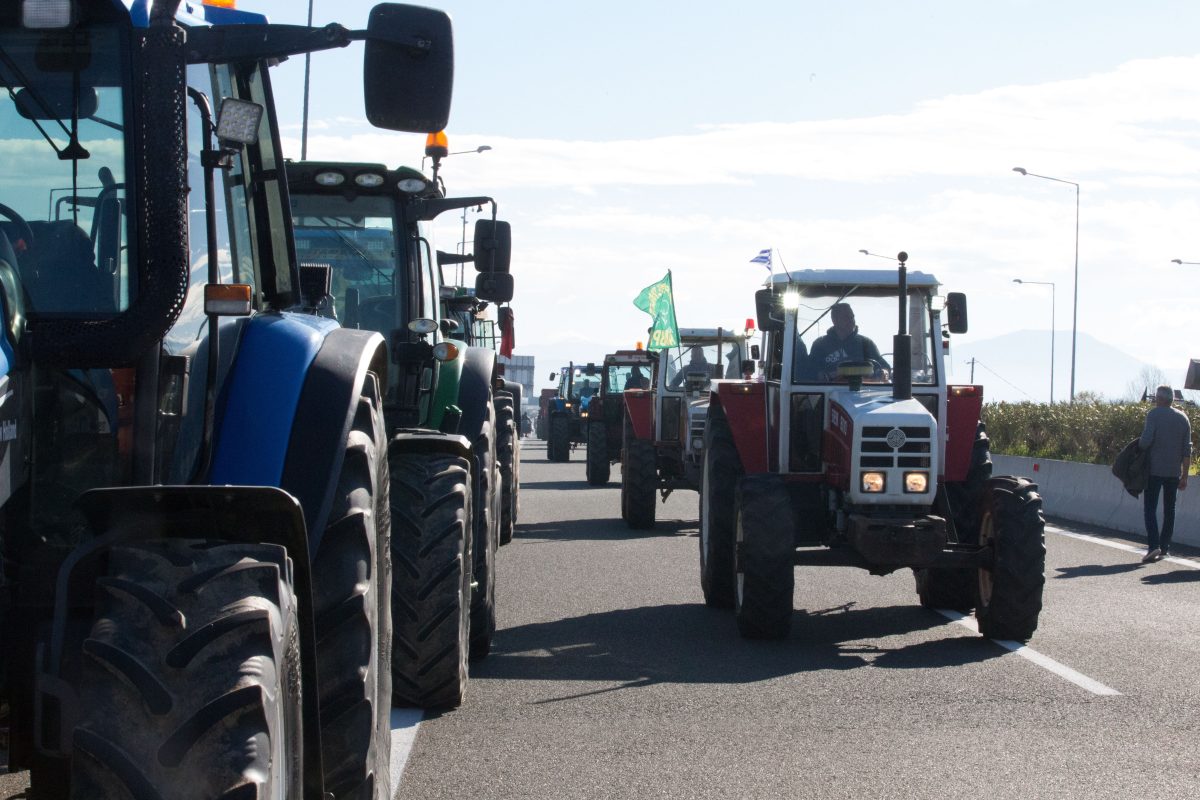 Προς κλιμάκωση οι αγρότες της Μεσσηνίας – Τη Δευτέρα συγκέντρωση στο μπλόκο Μεσσήνης