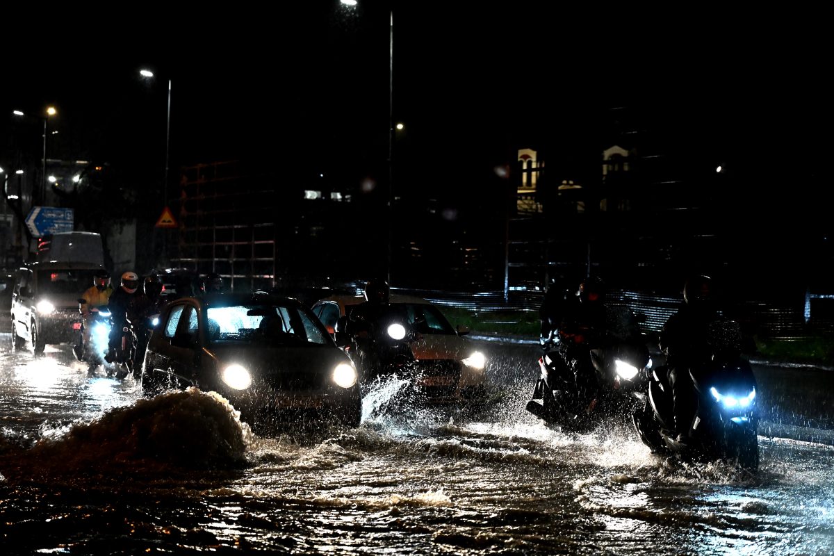 Kακοκαιρία «Byron»: Δύσκολη νύχτα, μέχρι το Σάββατο τα έντονα φαινόμενα