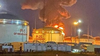 Πυρκαγιά σε ρωσικό διυλιστήριο από συντρίμμια ουκρανικού drone