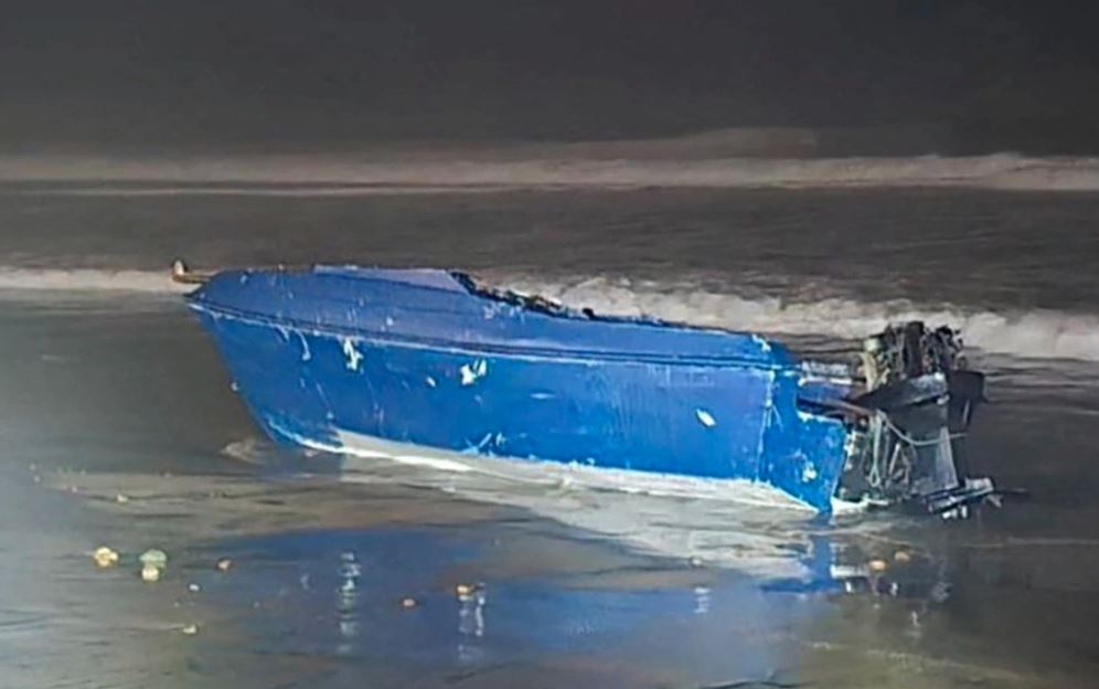 Τι ερευνούν οι Aρχές για το πολύνεκρο ναυάγιο νότια της Κρήτης – Δύο διασωθέντες στο νοσοκομείο