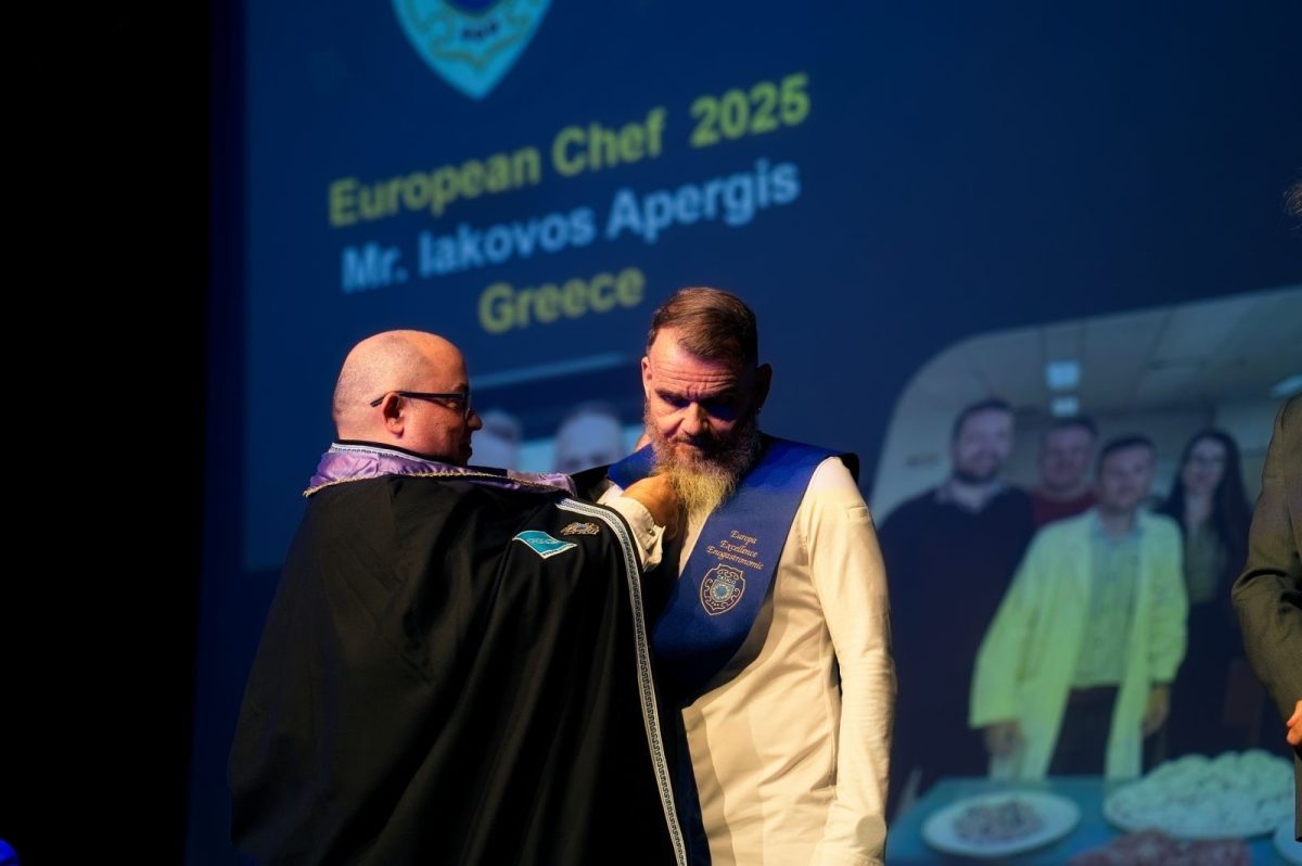 Ο «Ευρωπαίος Σεφ 2025» Καθηγητής της Ανώτερης Σχολής ΑΚΜΗ στη Χαλκίδα
