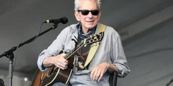 Πέθανε ο θρυλικός τραγουδοποιός της κάντρι-ροκ, Τζο Ίλι