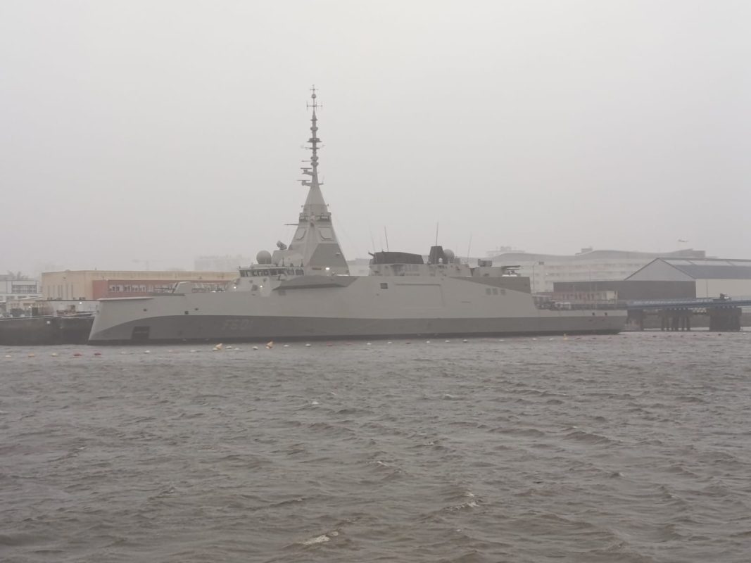 Γαλλία – Live η τελετή ονοματοδοσίας και ύψωσης της ελληνικής σημαίας στη φρεγάτα FDI HN «Κίμων»