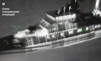 Η Ουκρανία έπληξε εξέδρα πετρελαίου και πολεμικό πλοίο της Ρωσίας στην Κασπία