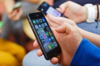 Ισραήλ: Απαγορεύεται εφεξής η χρήση των κινητών στα δημοτικά σχολεία της χώρας