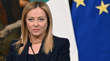 Μελόνι: Εξασφαλίσθηκαν οι αναγκαίοι πόροι για την Ουκρανία, αλλά με μια λύση που διαθέτει στέρεες βάσεις