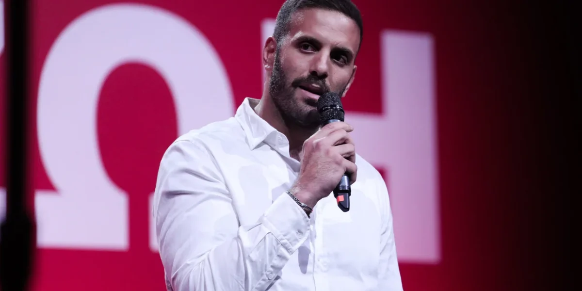 Καταγγελία για ξυλοδαρμό δημοσιογράφου από τον ευρωβουλευτή Νίκο Παππά – Τέθηκε εκτός ευρωομάδας ΣΥΡΙΖΑ με απόφαση Φάμελλου