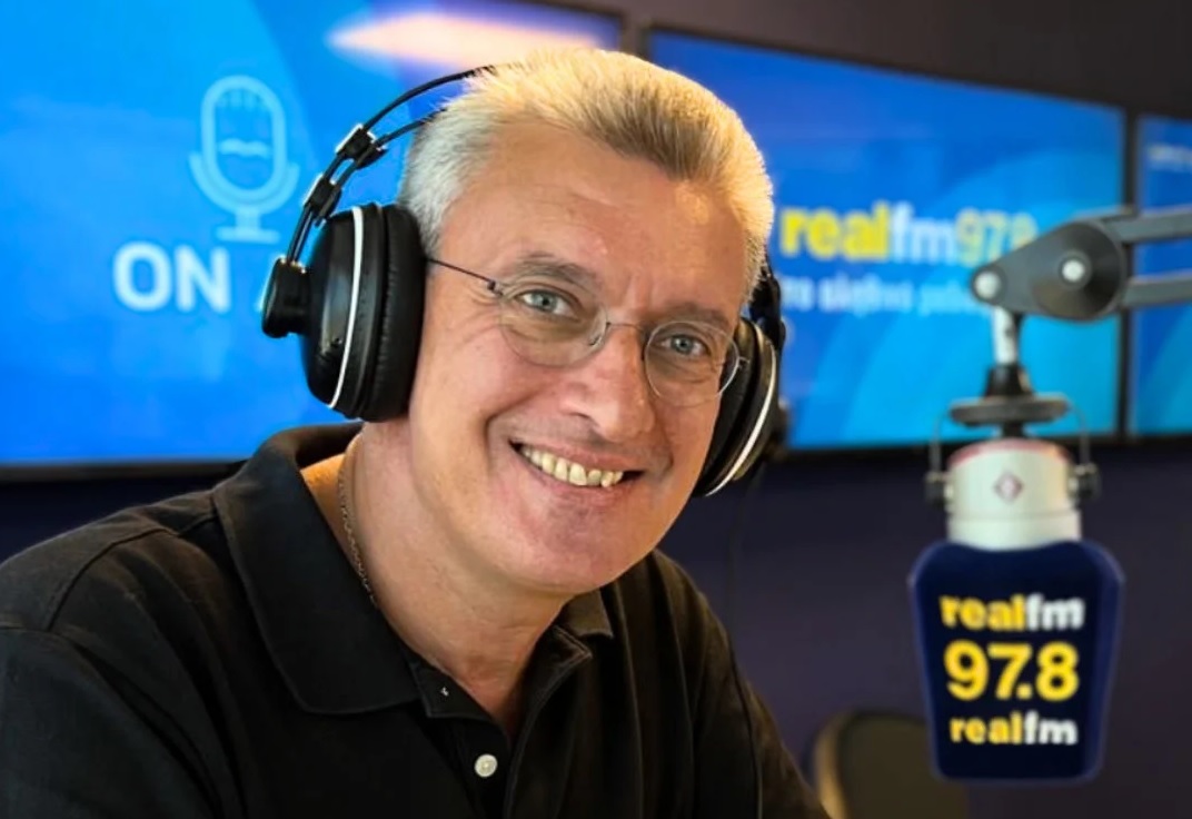 16/12/2025 Η εκπομπή του Νίκου Χατζηνικολάου στον realfm 97.8