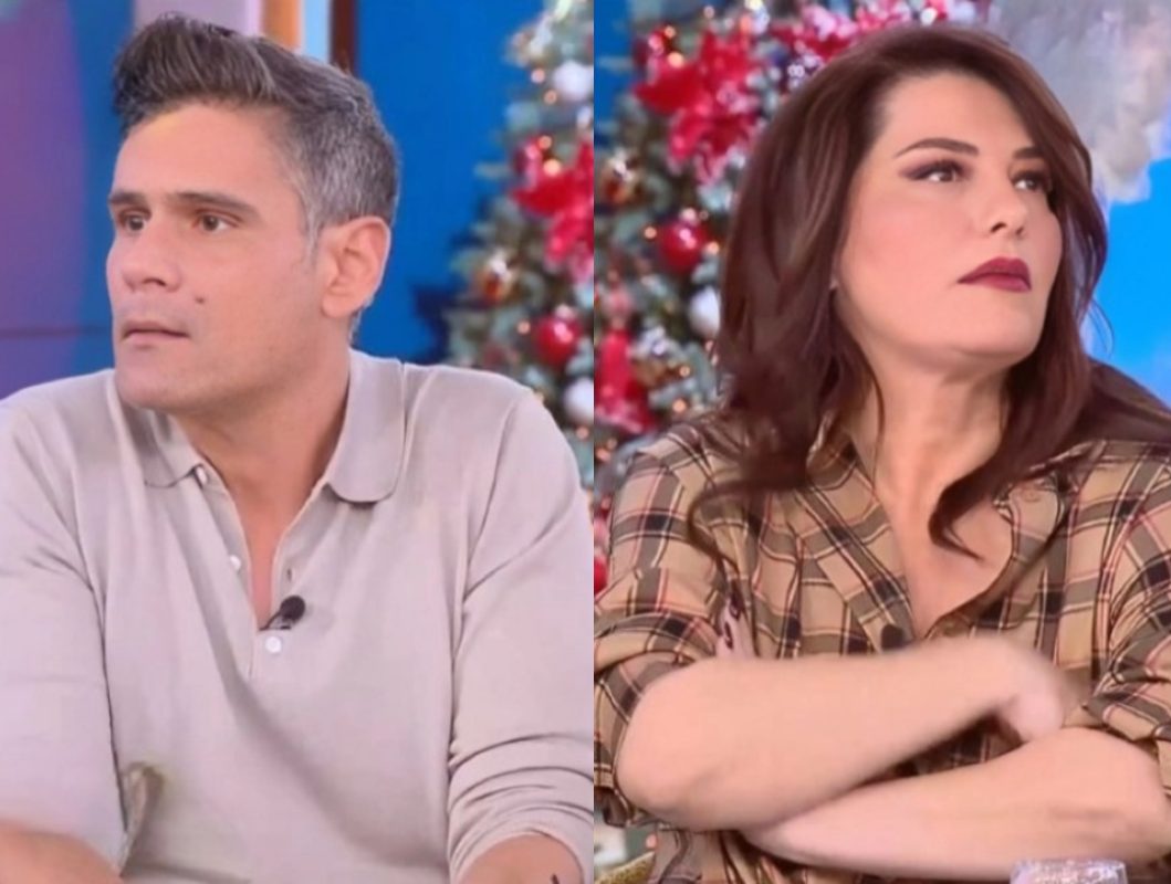 Ένταση on air ανάμεσα σε Ουγγαρέζο και Ζαρίφη: «Μη μιλάς στο αυτί μου» – «Θα μας πει ο Δημήτρης πώς θα μιλάμε»