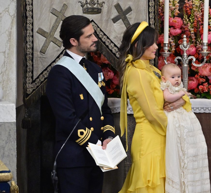 Ines της Σουηδίας: Η πρώτη… χριστουγεννιάτικη εμφάνιση της 10 μηνών πριγκίπισσας