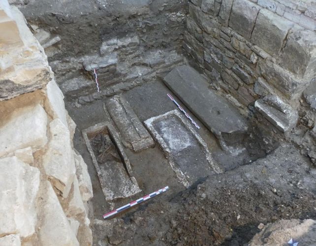 Ανακαλύφθηκε σφραγισμένος ταφικός θόλος στην Γαλλία