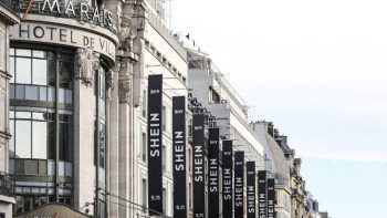 Γαλλία: Η πλατφόρμα Shein θα πρέπει να εφαρμόσει μέτρα επαλήθευσης της ηλικίας των πελατών της, αποφάνθηκε δικαστήριο του Παρισιού