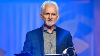 Επιτροπή Απονομής των Βραβείων Νόμπελ: Καλωσορίζει την αποφυλάκιση του Αλές Μπιαλιάτσκι